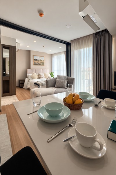 129-LOY-A-R65-F05-CO-BDR01-DAV-001-BKK-MID-TH rental in Huai Khwang