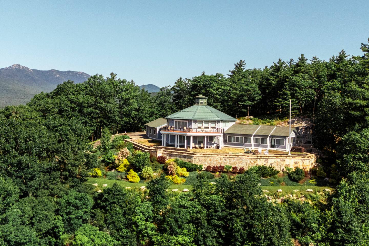 Ultimate White Mountain Escape