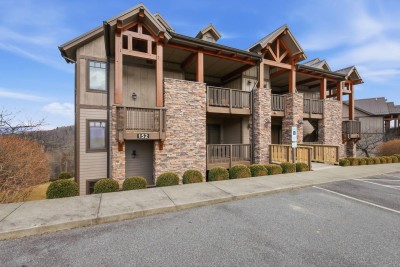 Cozy condo w/ Stunning Long-Range Views + 2 Pool photo 8