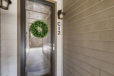 Cozy 1BR Condo w/ Stunning Long-Range Views + Pool photo 6