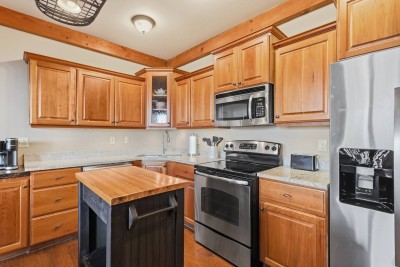 Cozy 1BR Condo w/ Stunning Long-Range Views + Pool photo 11