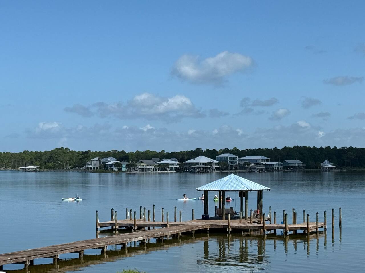 Lagoon front across the beach