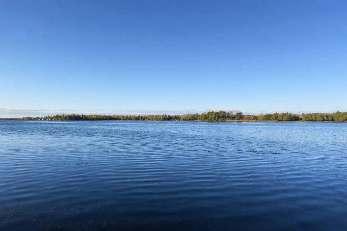 Luxury Lakeview Stay w/ Jacuzzi | Downtown Barrie