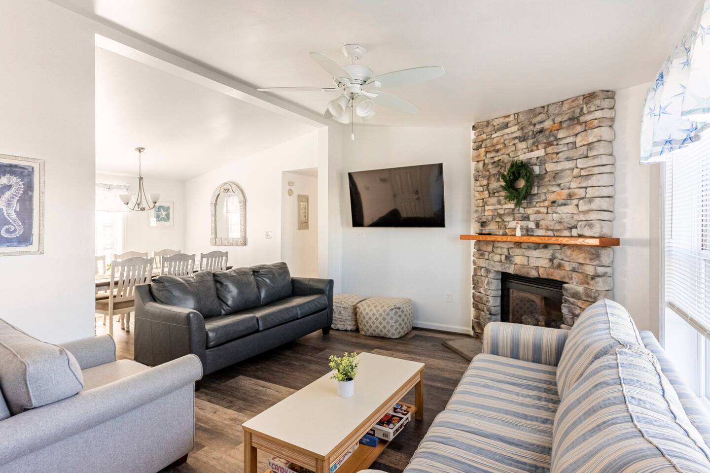 Cozy 3 BR Pet Friendly Beach, Bay & Pond nearby.