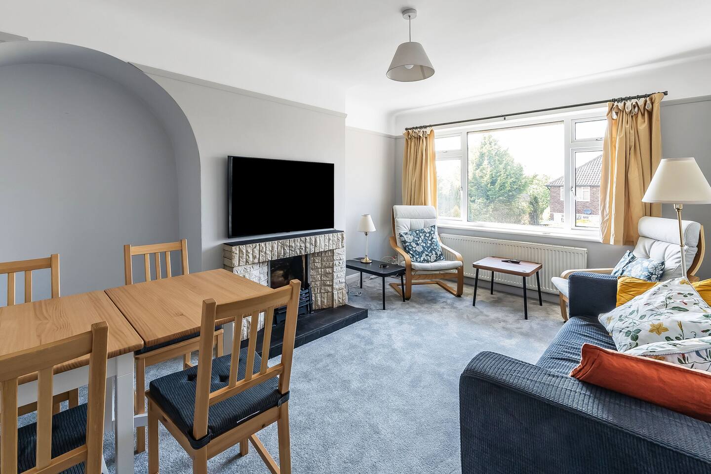 Leatherhead Surrey Retreat.2 Bedroom