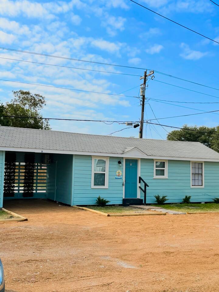 Serenity Seashell Fishing - Cabin D