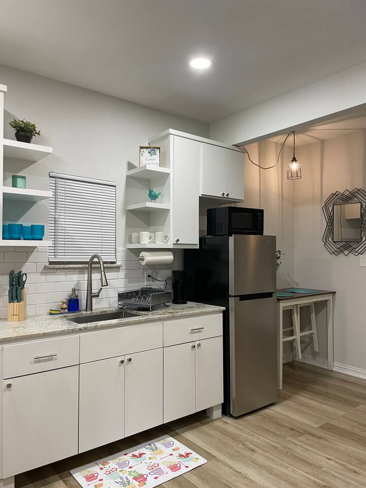 Serenity Seashell Cabins - Studio Apt E