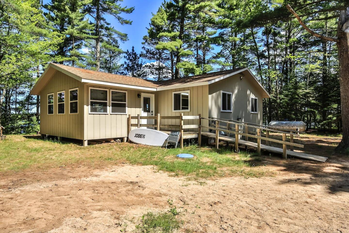 Two cabins on the scenic shores of Pickerel Lake