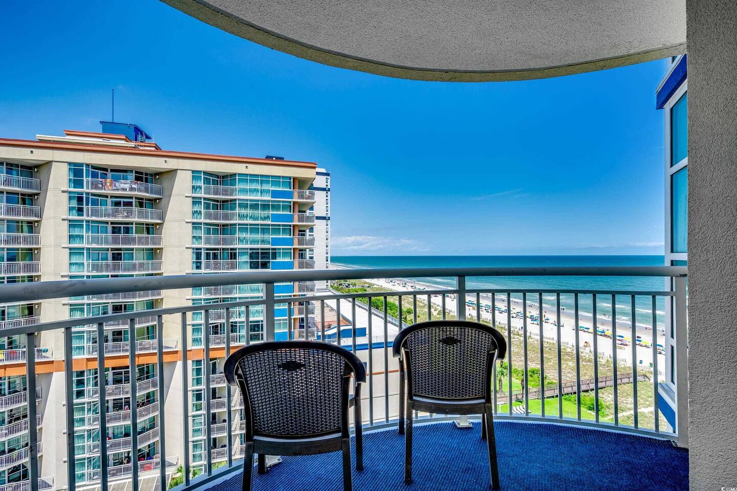 Oceanfront Penthouse, Pool, Lazy River & Waterpark