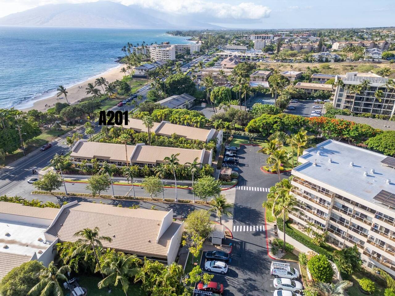 A201a-The closest Maui Banyan studio to the beach