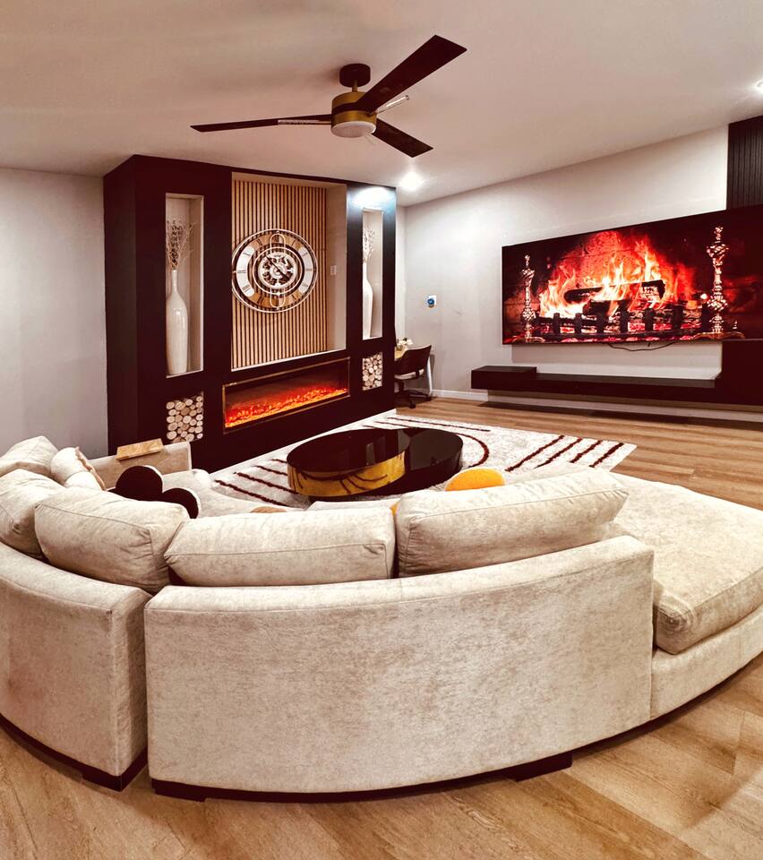3BR Boutique Home 100" Theater Cincinnati Downtown