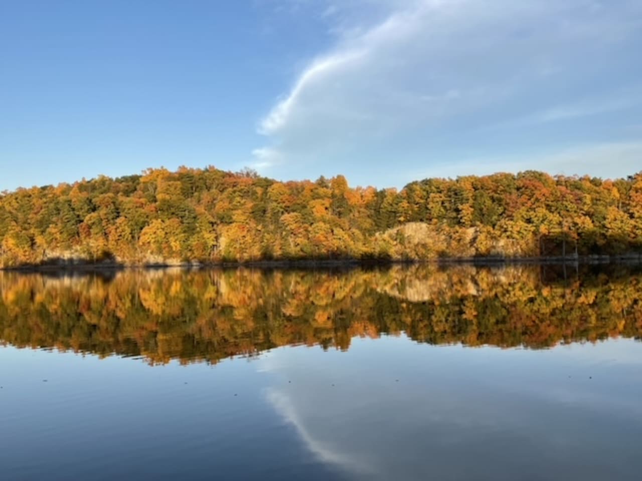 Charming Waterfront Lakehouse