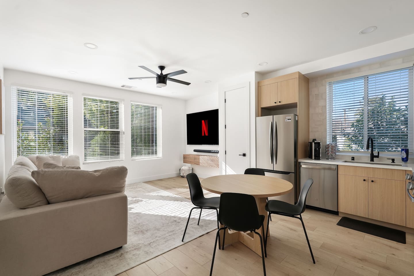 Prime Midtown Sacramento Luxury 2BR Private Garage