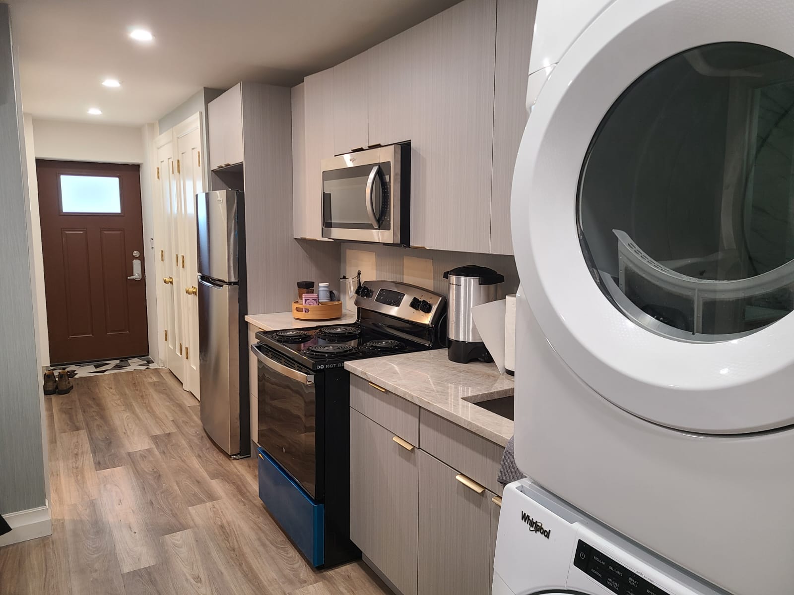 Cozy 2BR in Central Crown Heights