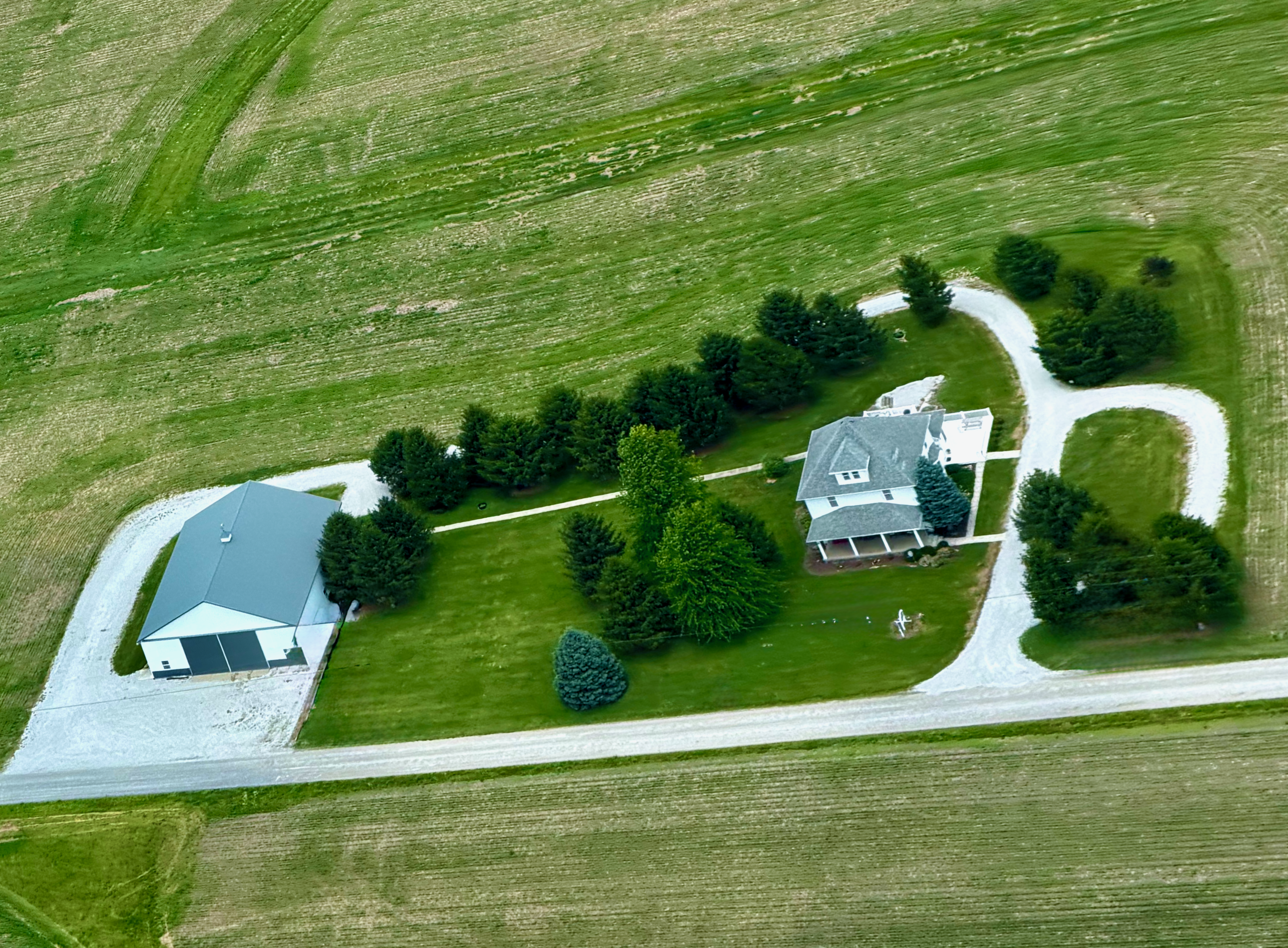 Granny's Farmhouse and Barn Suite