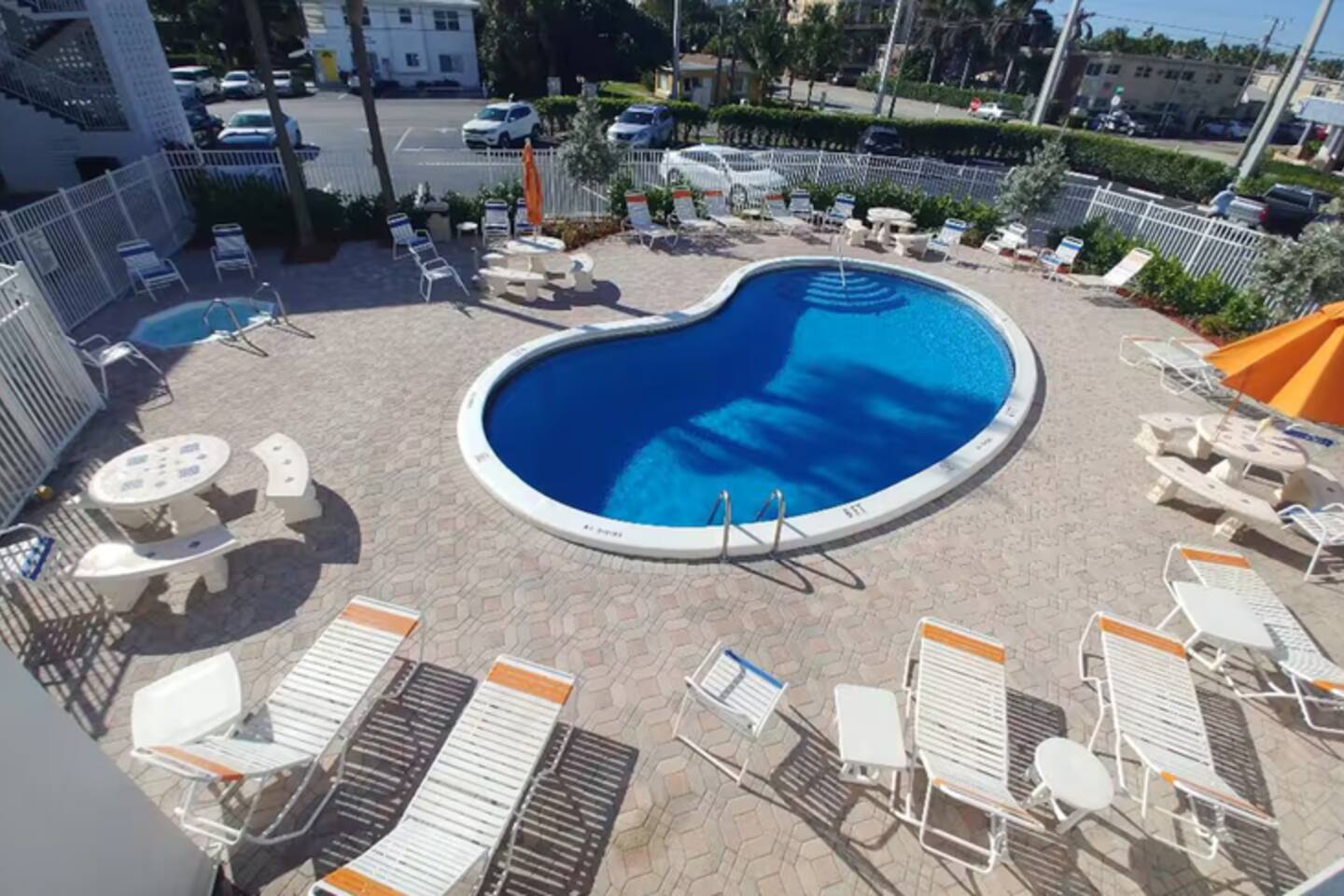 Beach Condo w/ Heated Pool l Min to Beach