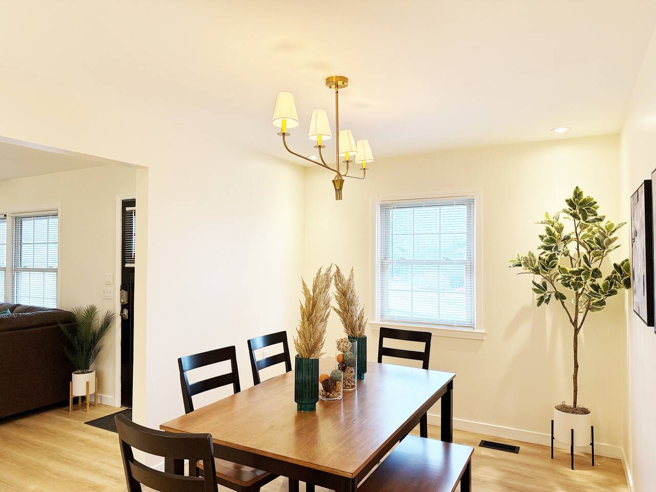 Northside Newly Renovated & Stylish 3BR/2.5BA