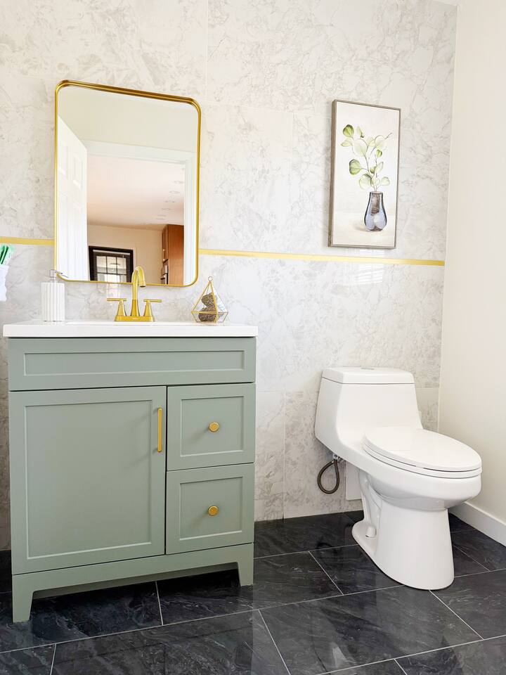 Northside Newly Renovated & Stylish 3BR/2.5BA