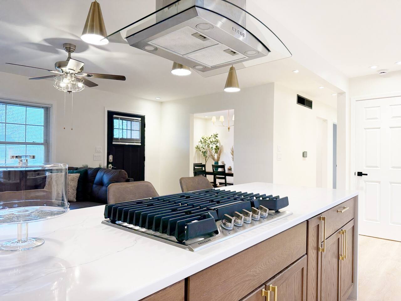 Northside Newly Renovated & Stylish 3BR/2.5BA