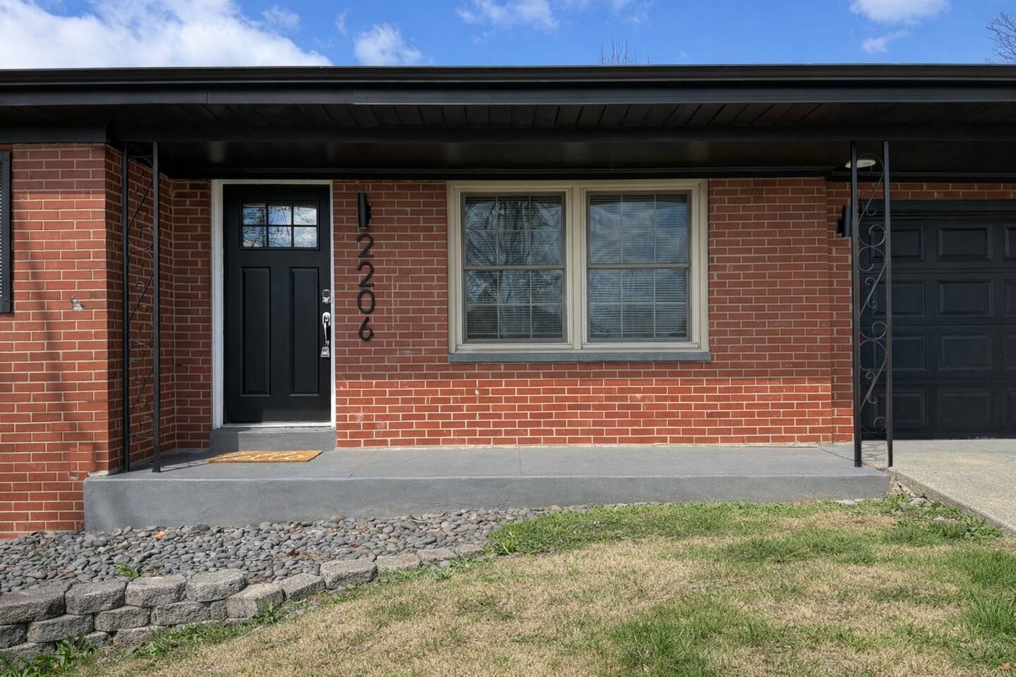 Northside Newly Renovated & Stylish 3BR/2.5BA