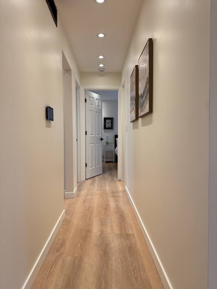 Northside Newly Renovated & Stylish 3BR/2.5BA