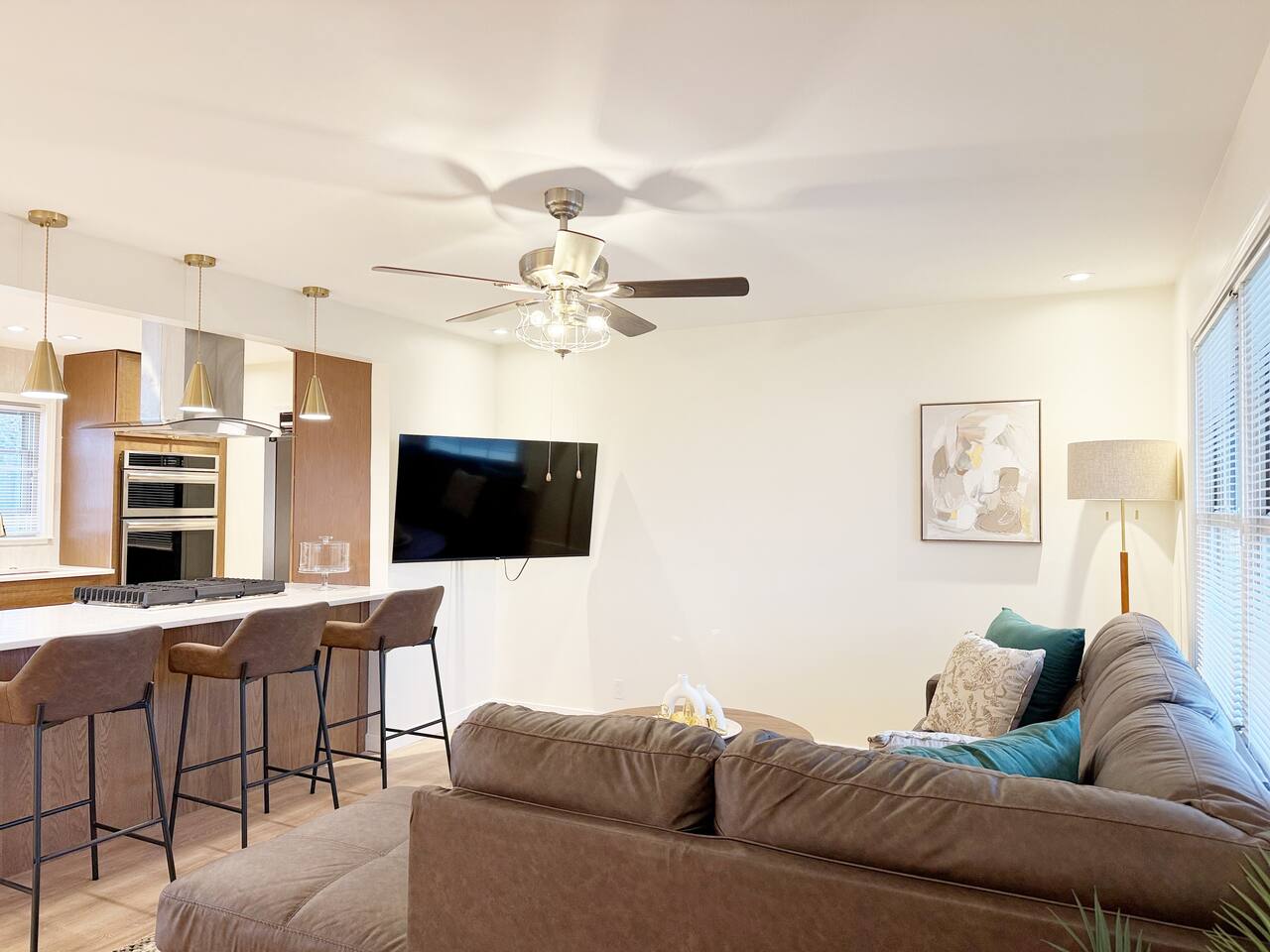 Northside Newly Renovated & Stylish 3BR/2.5BA