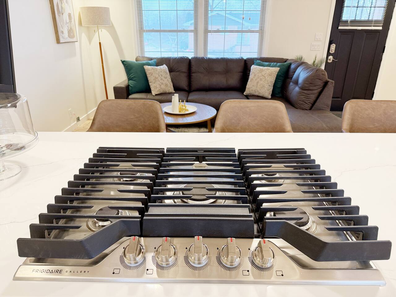 Northside Newly Renovated & Stylish 3BR/2.5BA