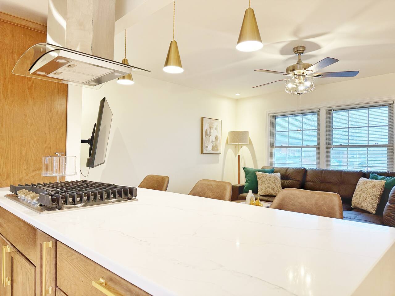 Northside Newly Renovated & Stylish 3BR/2.5BA