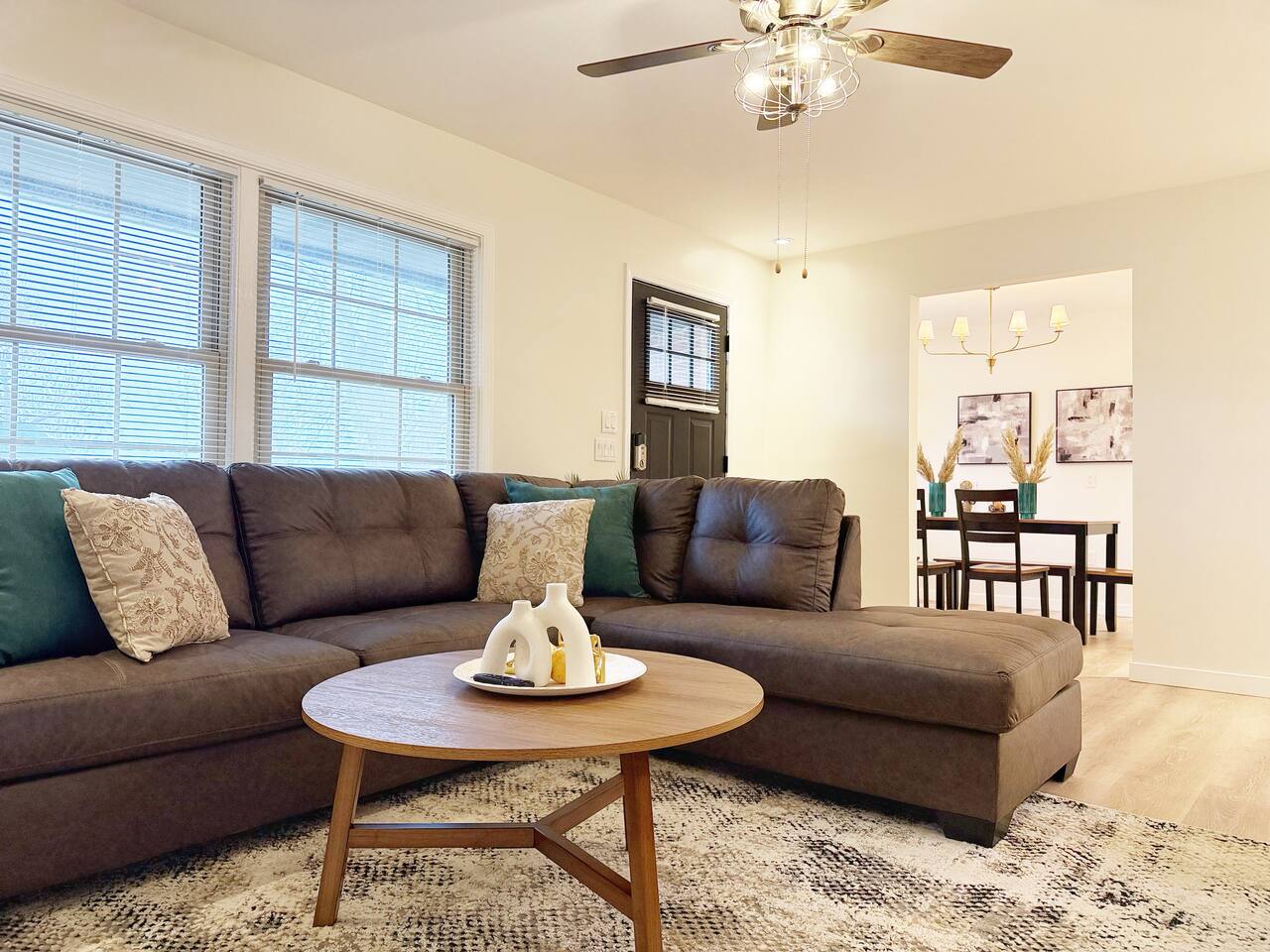 Northside Newly Renovated & Stylish 3BR/2.5BA