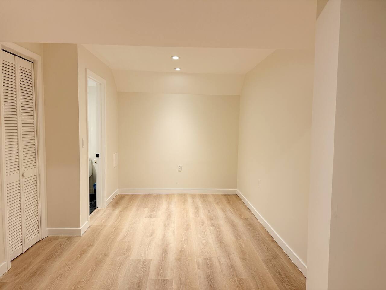 Northside Newly Renovated & Stylish 3BR/2.5BA