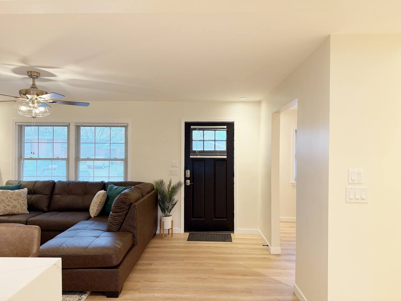 Northside Newly Renovated & Stylish 3BR/2.5BA