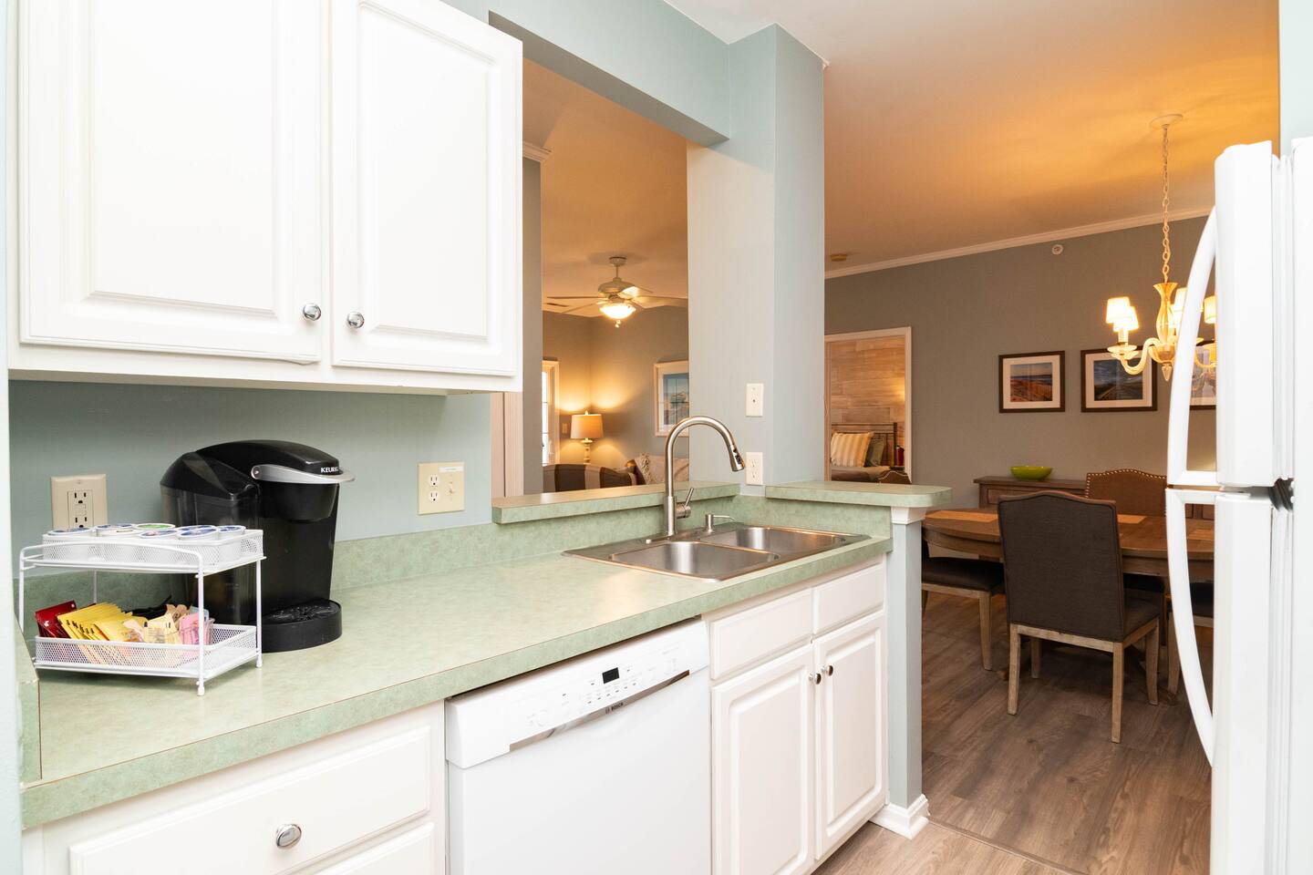 Beach House photo 36