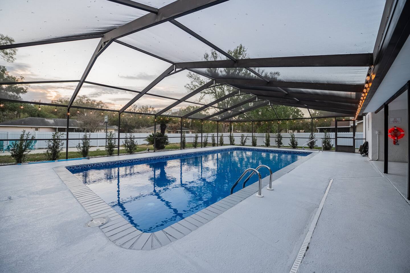 The Kensington House - Pool, Games, & Grilling!