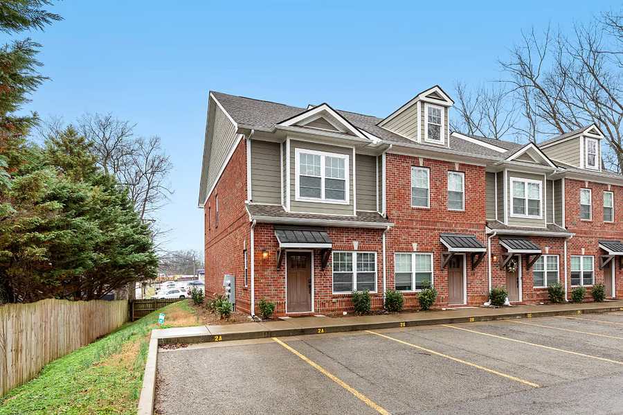 3 Bed/ 2.5 Bath Murfreesboro Home