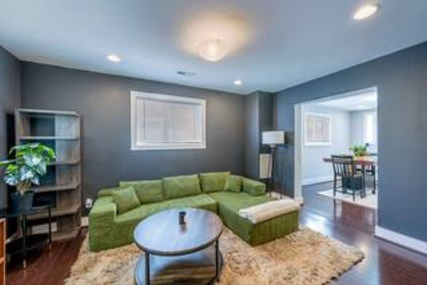 Modern and Sophisticate Gem 3BR Home Near Downtown