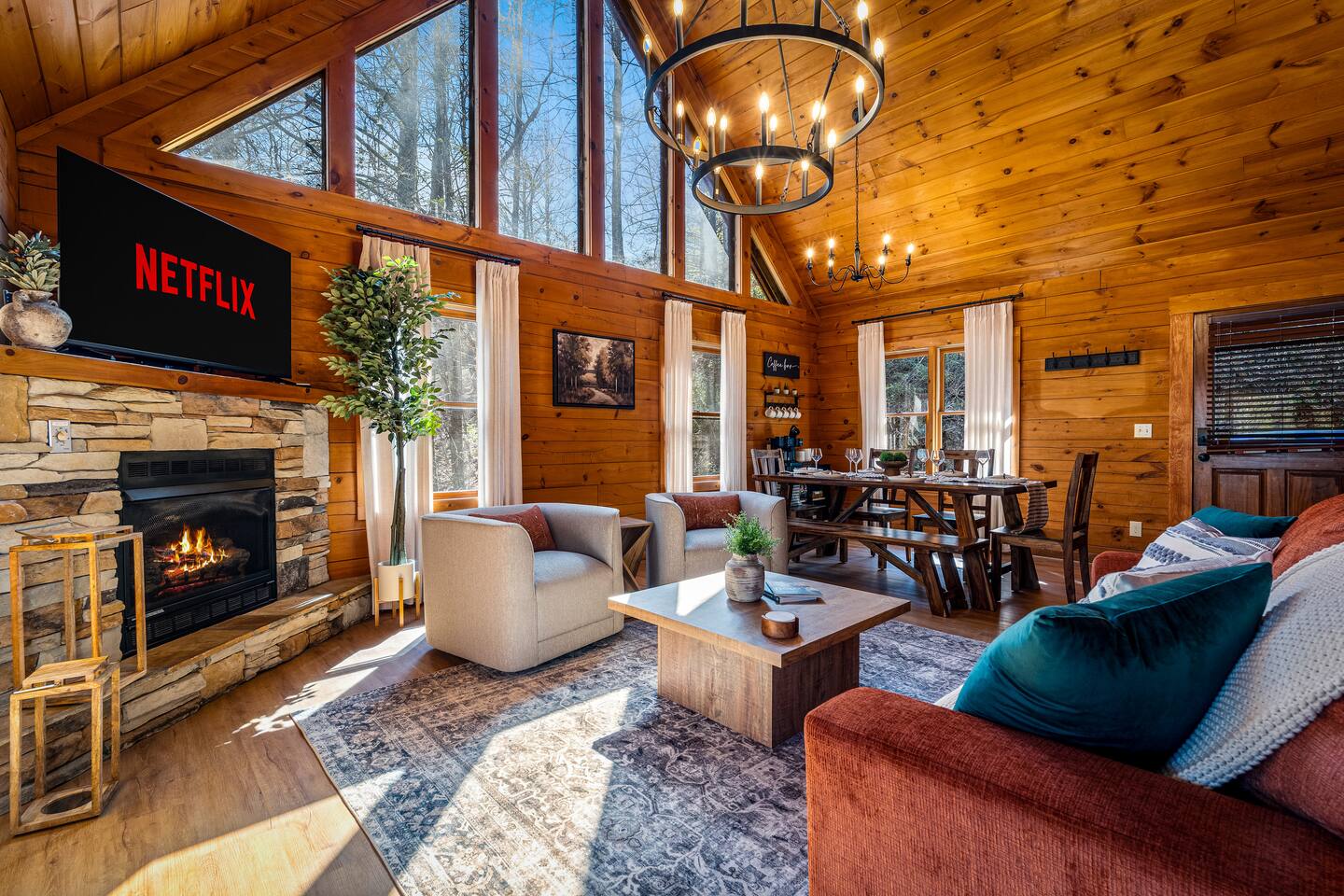 New Listing! Fresh Design, Pool, New Game Room!