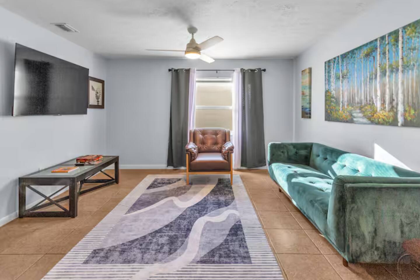 Modern Stylish 2BR Apt Near Busch Gardens Unit C