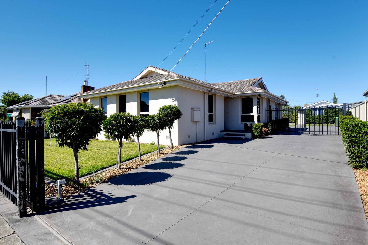 Cambridge | Patio Fireplace Retreat