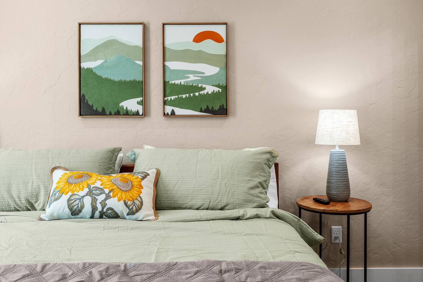 On Caddo - The Perch @ Jackson Arms Hideout