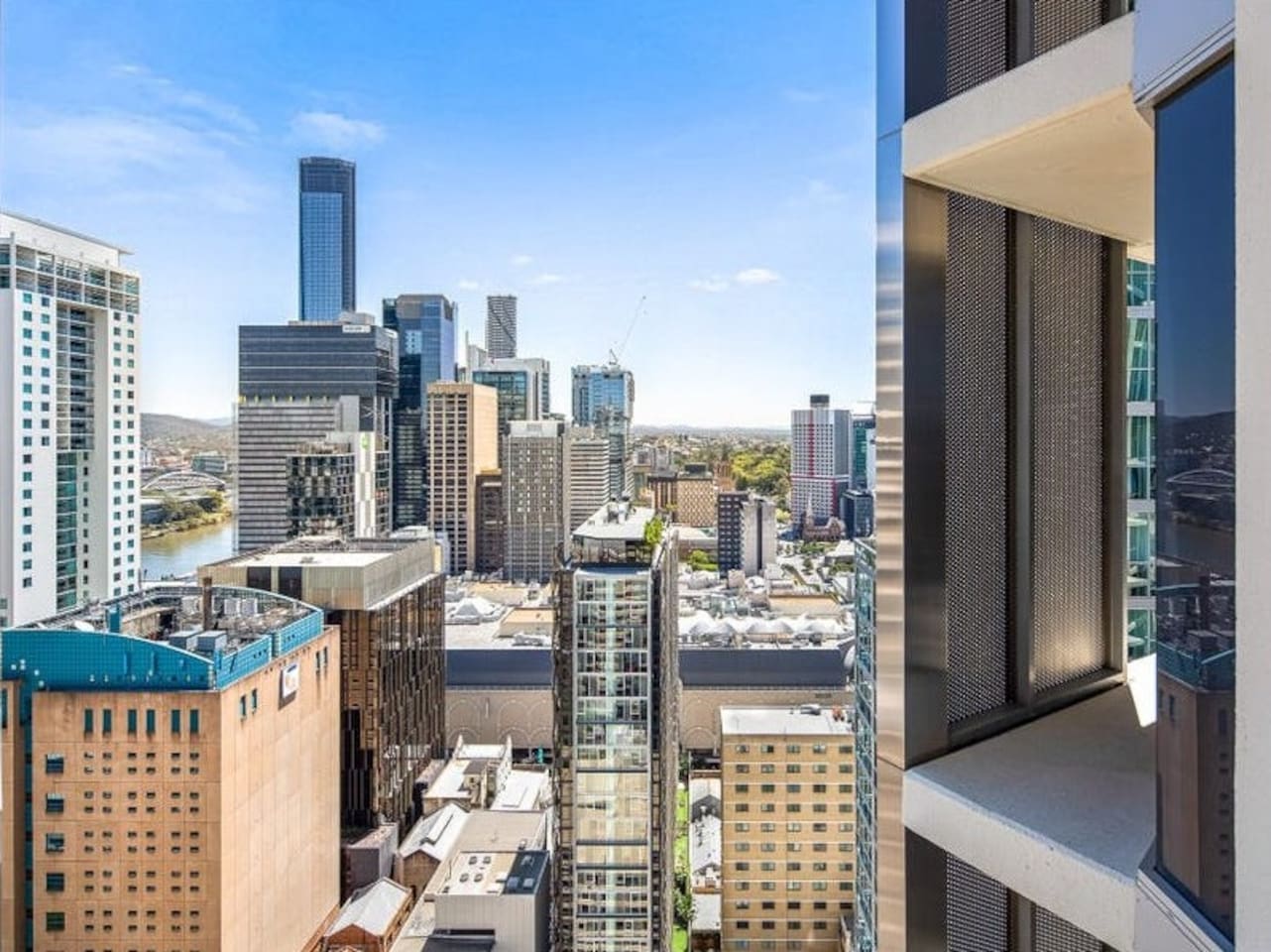 Sleeps 4 People - City Centre - 100m to New Casino