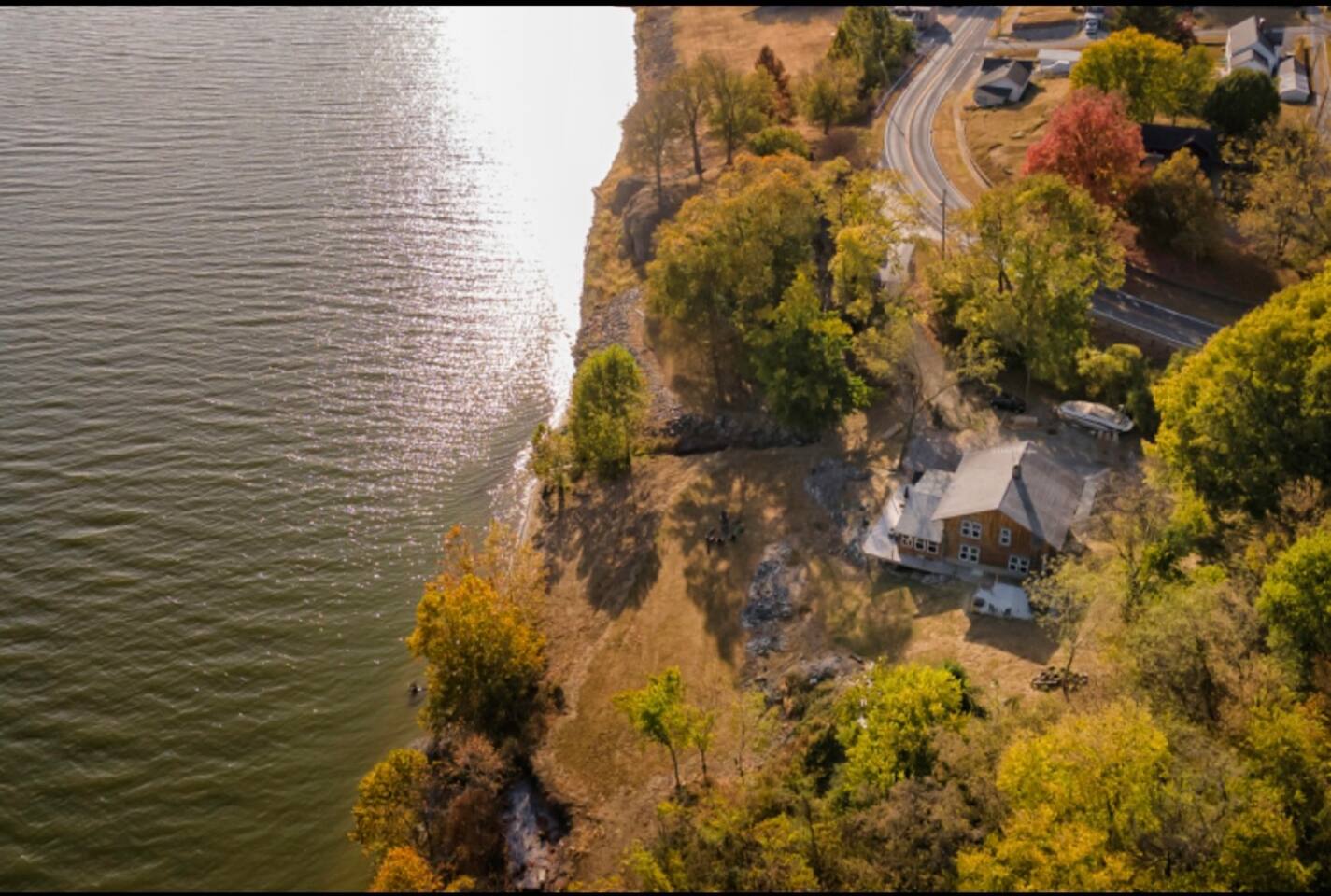 Shawnee |Original Log Cabin Overlooking Ohio River