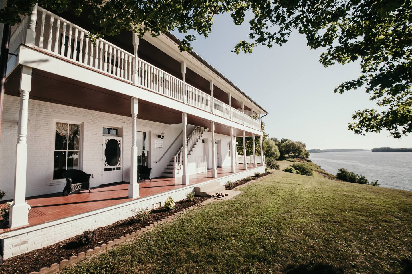 B&B-River Views, Shawnee Getaway, Charlotte Room