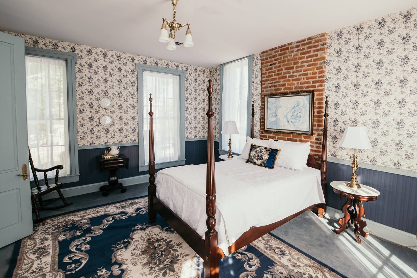 B&B-River Stay, Shawnee Getaway, McFarland Suite