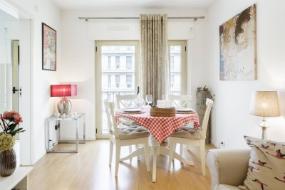 Enjoy the comfort of our homely dining space, part of our open and welcoming living room. 