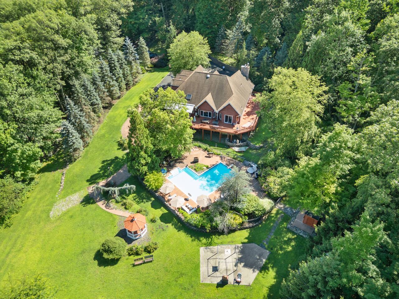 Luxury 10BR Escape w/ Pool, Hot Tub & Game Room