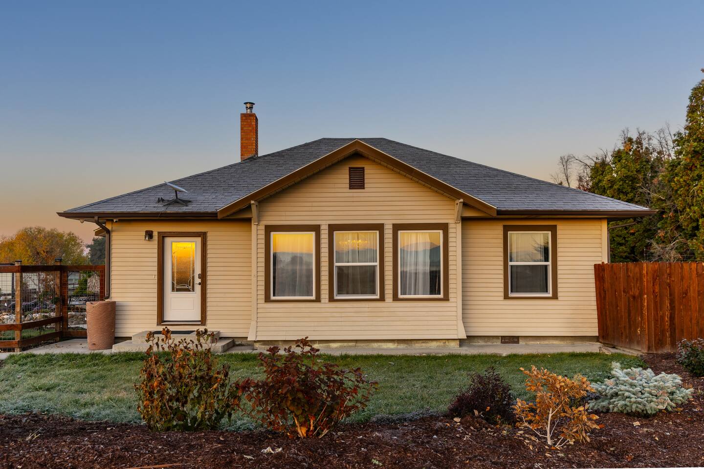 Charming 1920s Cottage Retreat