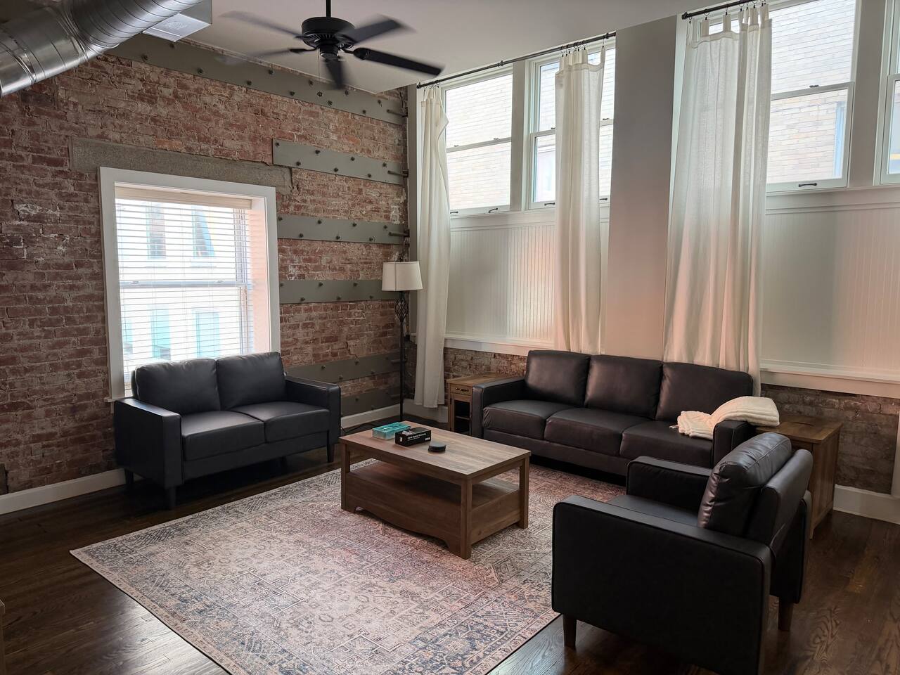 McOuat Place 6D King Suite Downtown