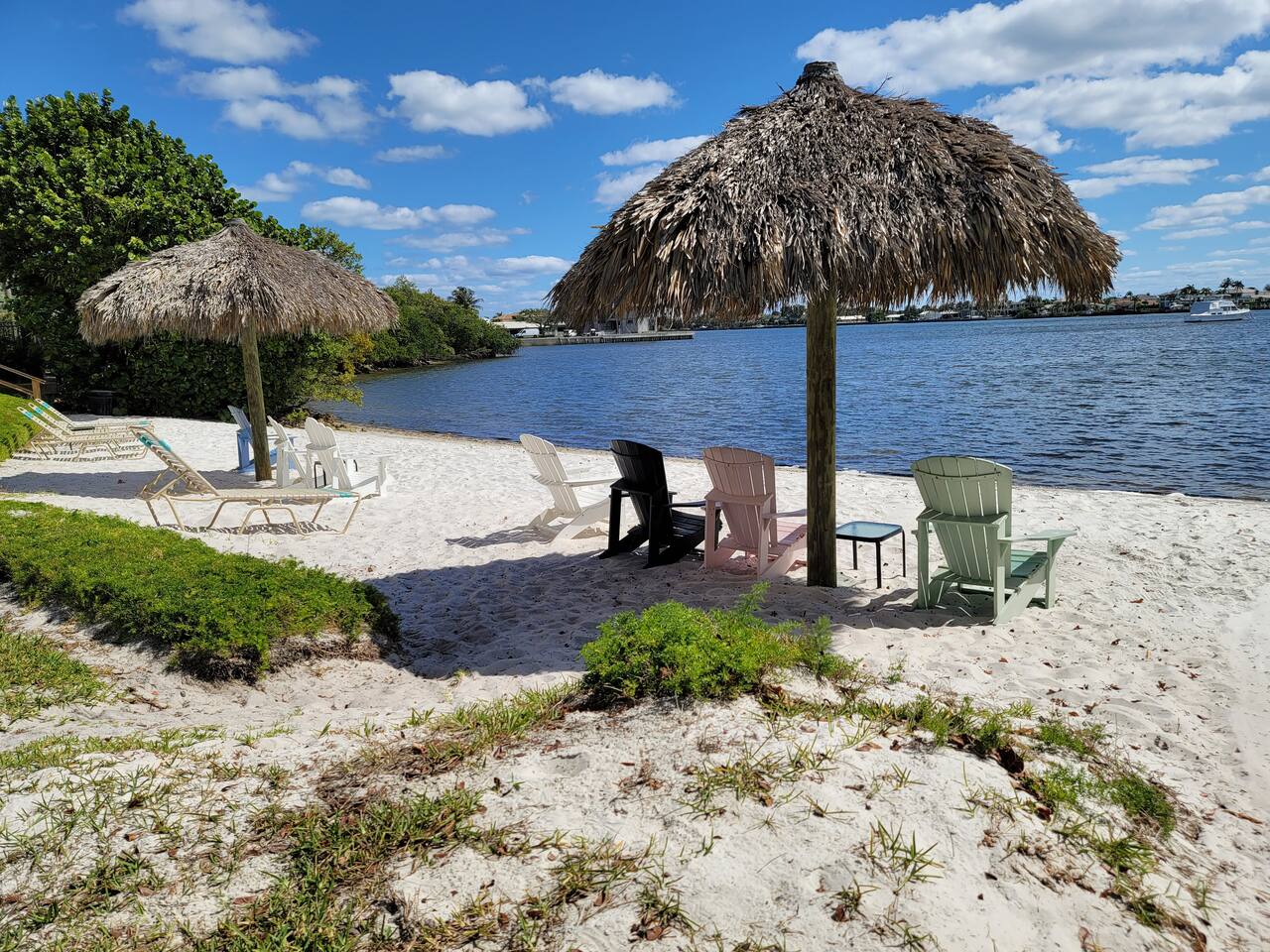 Intercoastal Condo Living - 3 Bed/2 Bath/Garage