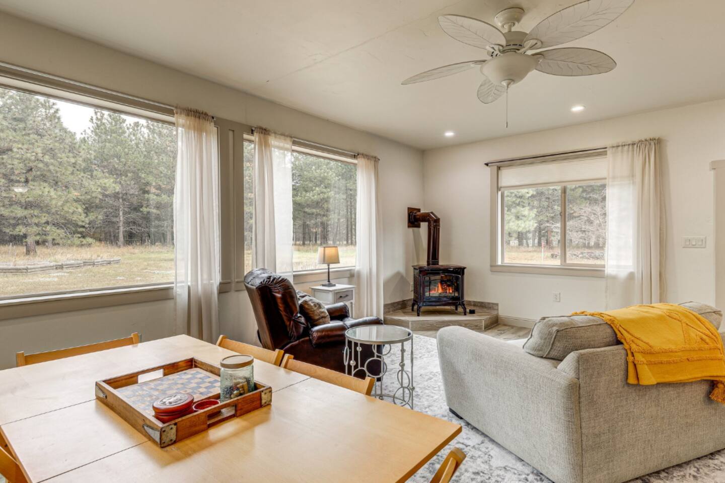 Mountain Wooded Retreat btwn Glacier/Flathead Lake