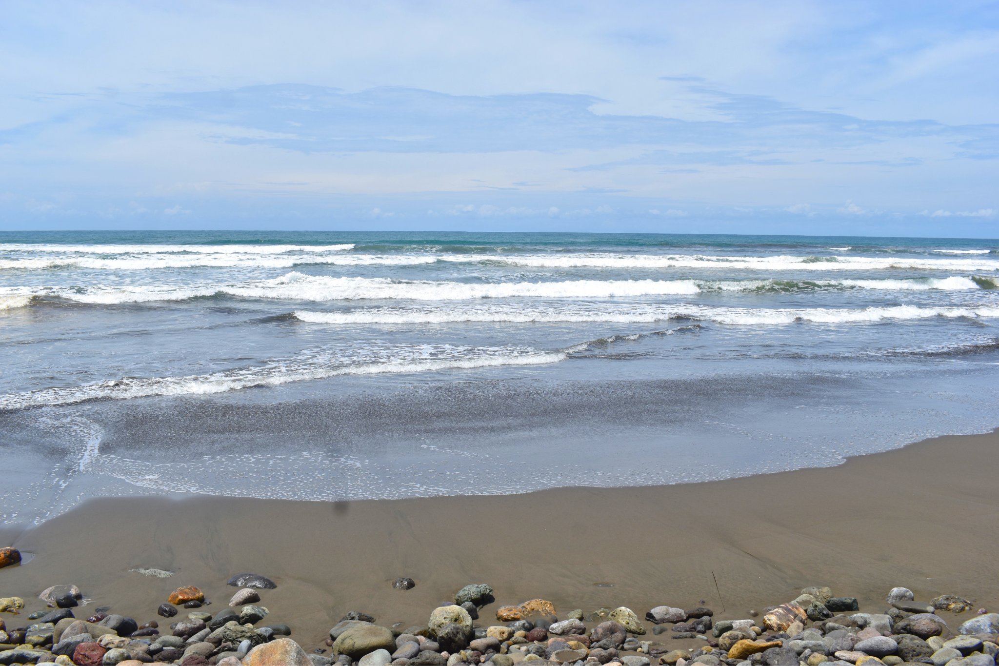 Casa Mango: Beachfront 2BR with Private Pool & Gated Setting